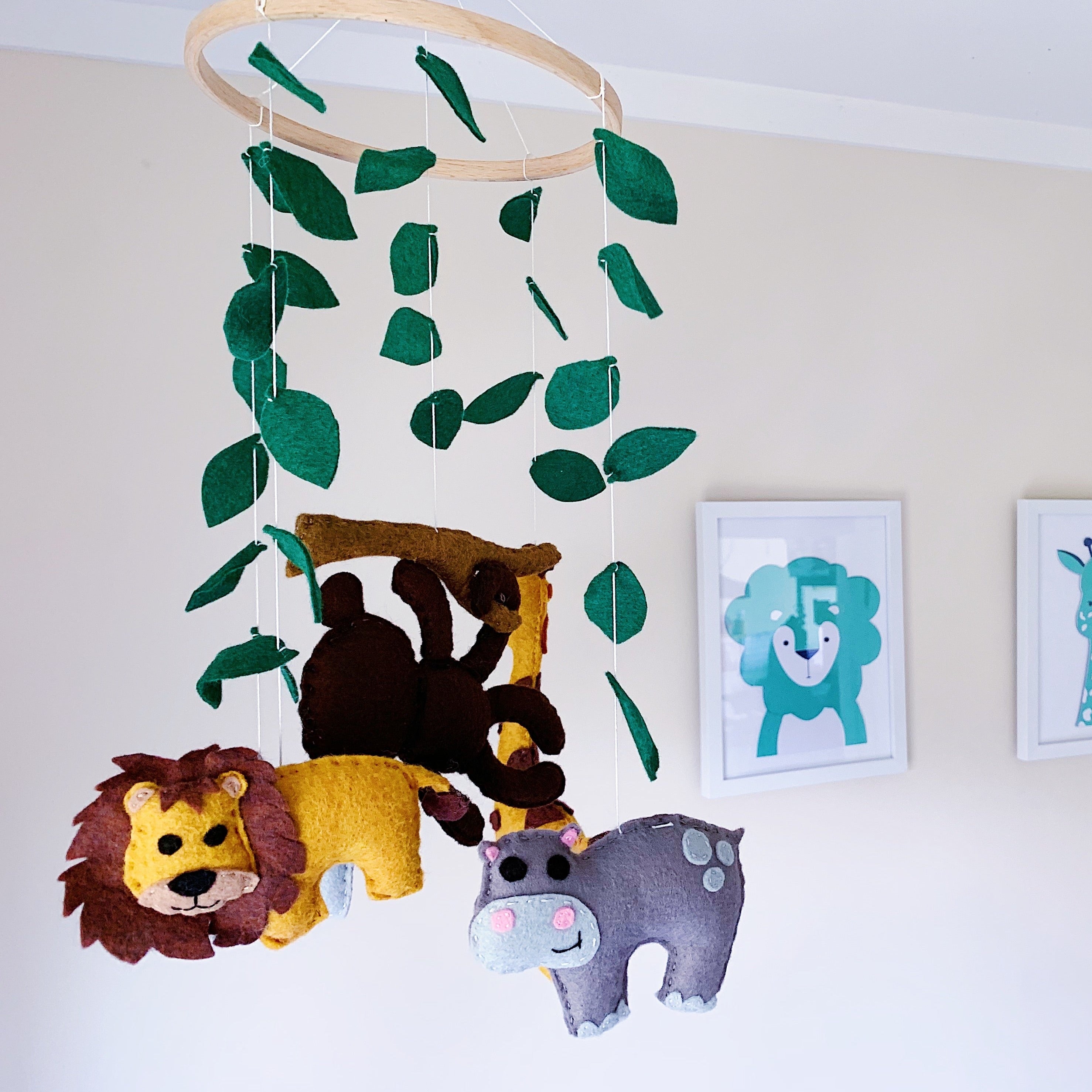 Jungle theme clearance baby mobile